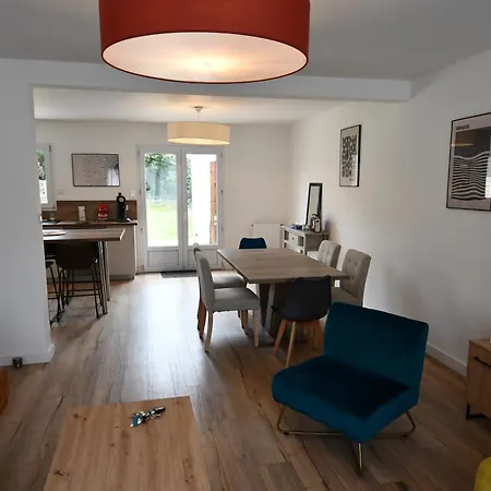 בית הארחה Maison Spacieuse Et Au Calme *